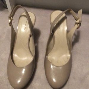Tahari size 6 sling backs with adjustable strap